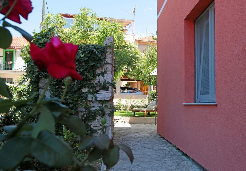 Catherine'S Garden Daire Šibenik Oda fotoğraf